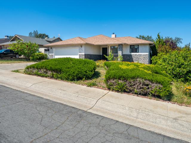 2736 Crystal Tree Drive