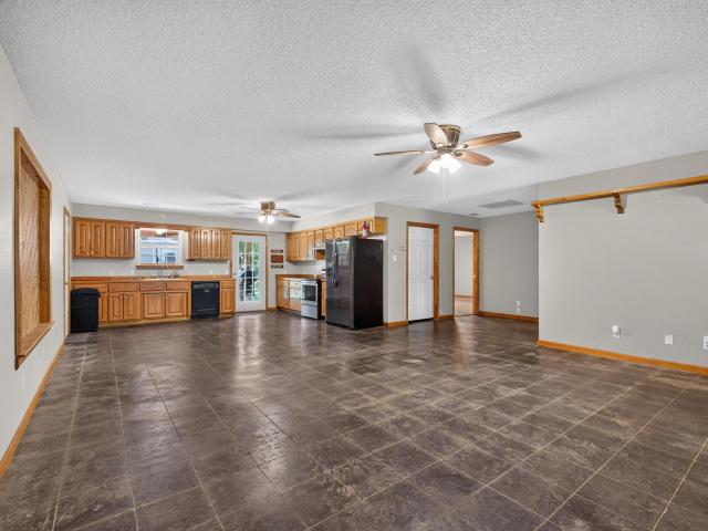 2736 Riverview Drive