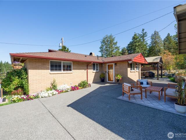 273702 Hwy 101