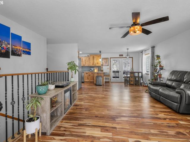 27374 bumpy rd