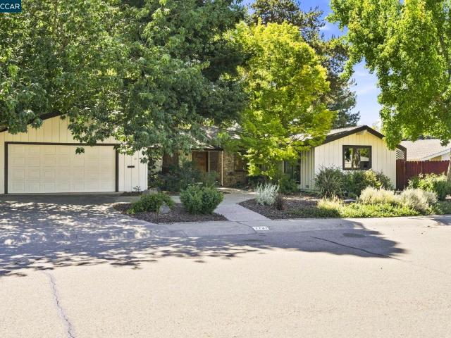 2737 San Antonio Dr