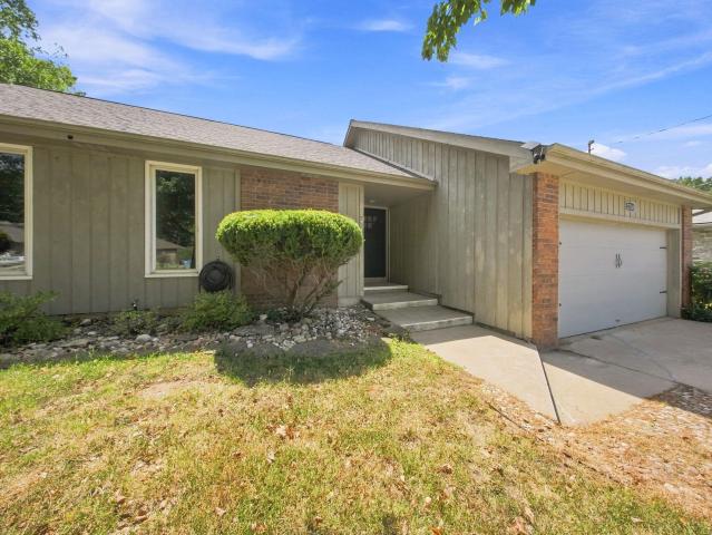2738 E Verona Street