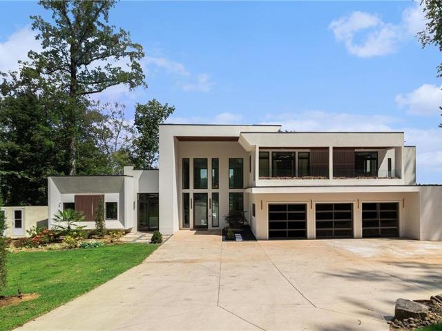2730 Emerald Dr, Jonesboro, GA 30236 | MLS #7739