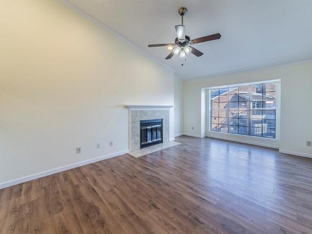 2733 Silver Creek Drive # 205