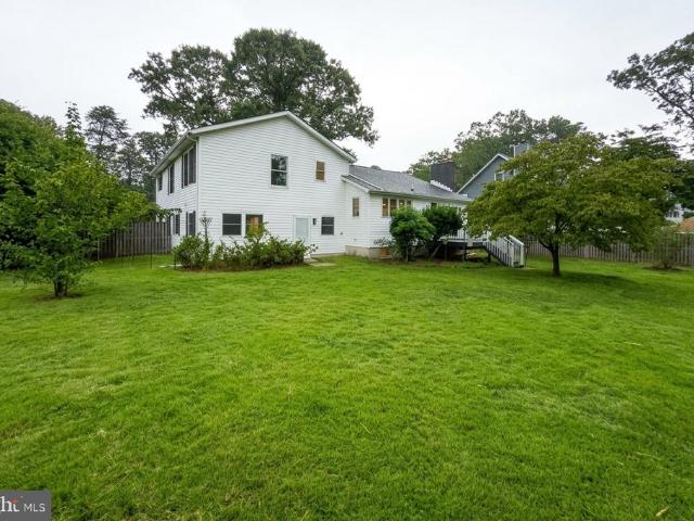 273 North Drive