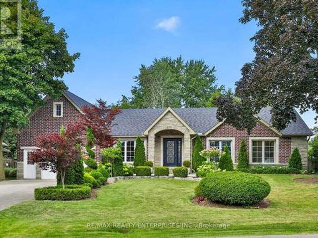 273 Savoy Crescent, Oakville, ON, L6L 1Y2 house for sale | Listing ID W13710 | Royal LePage
