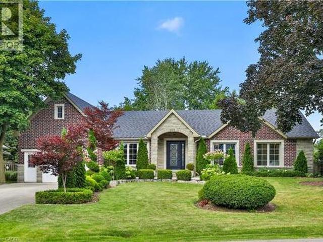 273 Savoy Crescent, Oakville, ON, L6L 1Y2 house for sale | Listing ID 40860 | Royal LePage