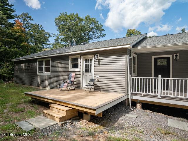 273 Pollys Rock Road
