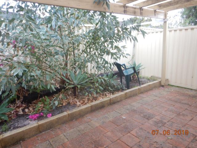2/73 Walpole StreetSt James WA 6102, Australia