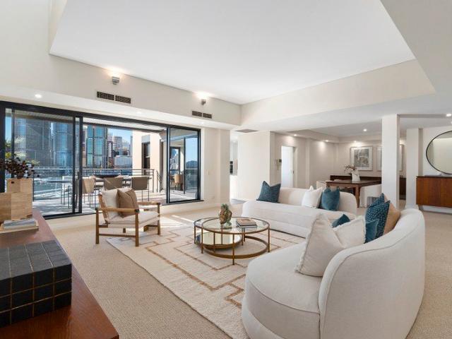 273SQM HARBOUR RESIDENCE 3 CAR SPACES NORTH FACING WATERMARK