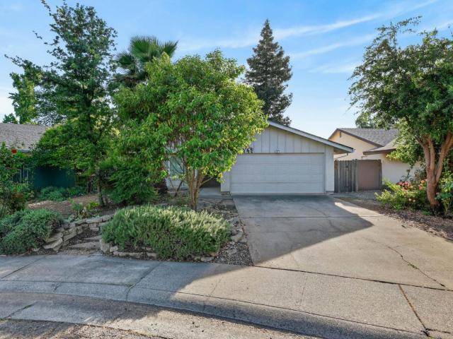 2744 Catania Way, Sacramento, CA 95826 | MLS #226042