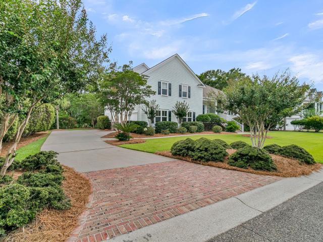 2744 Fountainhead Way
