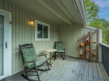 2745 Jobee Drive 6