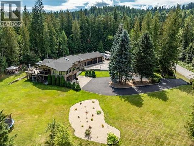 2746 Balmoral Road, Blind Bay, BC, V0E 1H1 house for sale | Listing ID 10374 | Royal LePage