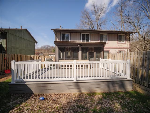 2746 Kingston Dr