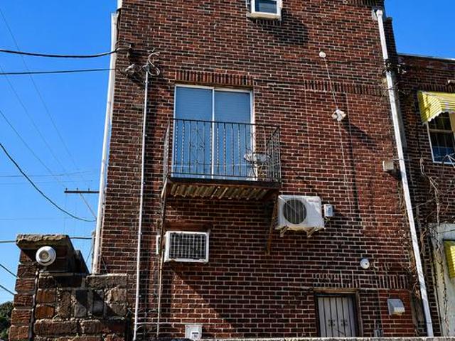 2747 S 7Th Street