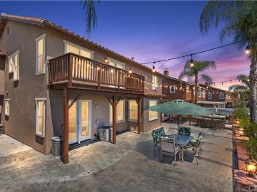 27488 Murrieta Oaks Ave, Murrieta, CA 92562 | MLS #SW26050
