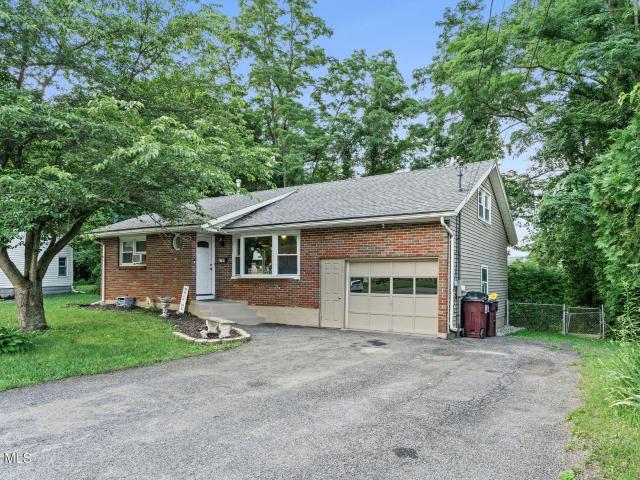 2749 Maida Lane
