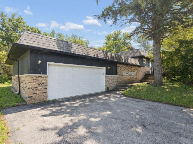 2740 N Cedar Road