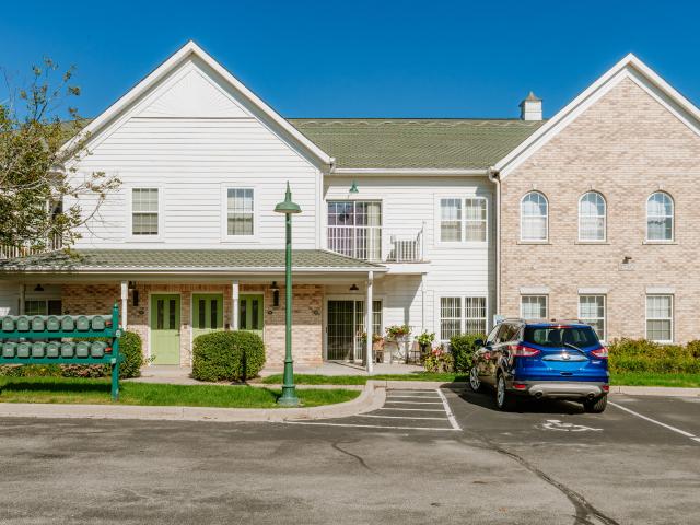 2740 Northview Rd, Unit 100