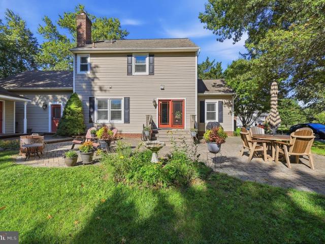 2740 Flintridge Drive