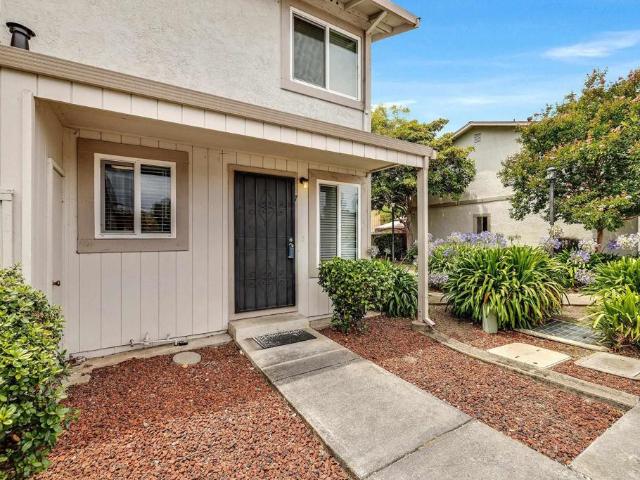 27427 Stoneridge Court #7