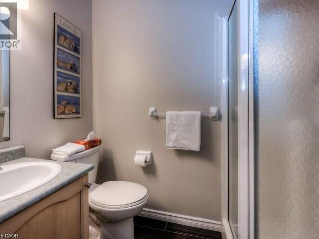 274 GREY FOX Drive, Kitchener, Ontario, N2E3P2