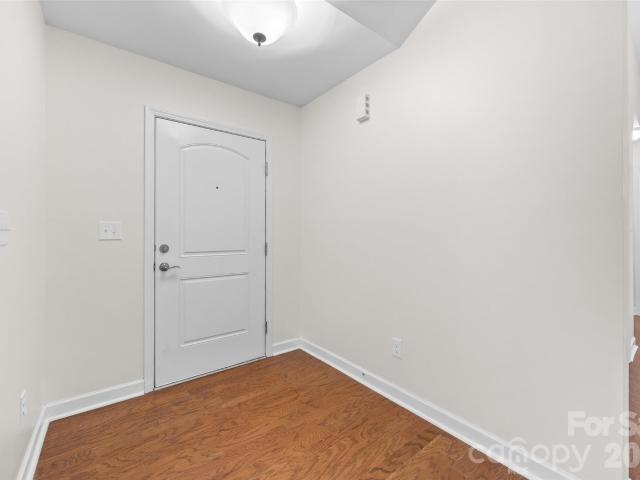 274 Lone Oak Circle