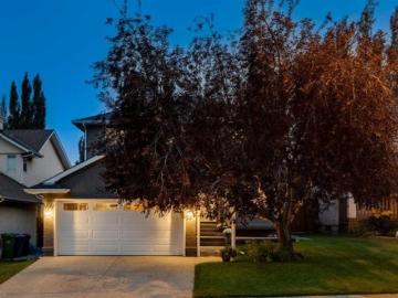 274 Mt Assiniboine Place Se, Calgary, AB, T2Z 2N5 house for sale | Listing ID A2274 | Royal LePage