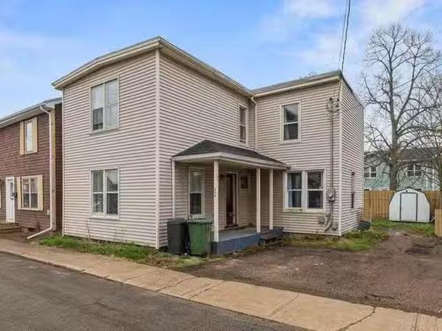 274 Sydney Street, Charlottetown, PE, C1A 1H2 house for sale.