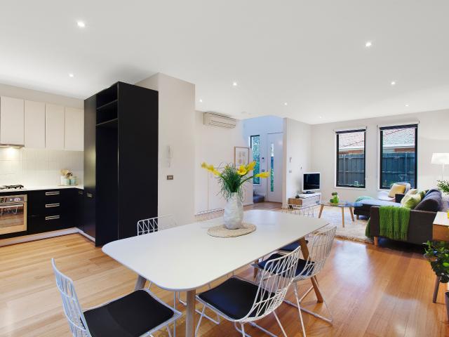 2/74 Woornack Road, Carnegie, VIC 3163 Townhouse for Rent Ray White Carnegie