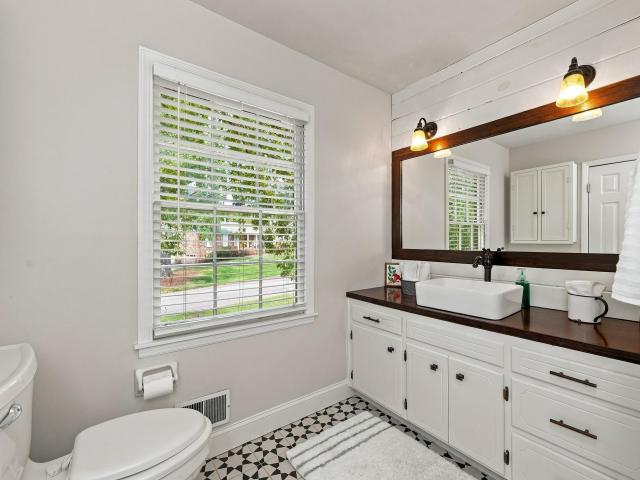 2757 Altadena Lake Drive