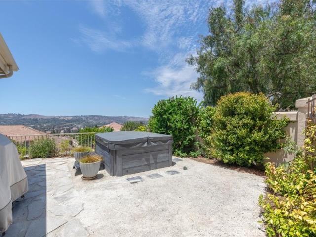 27589 Paseo Segovia