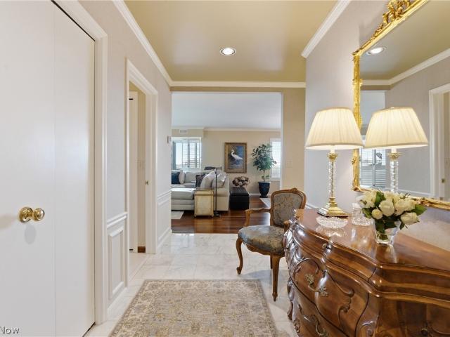 27500 Cedar Road 808
