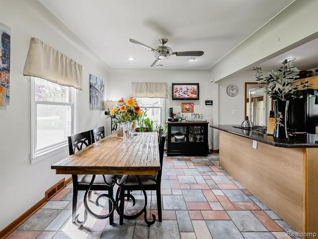 2751 Marlington Road