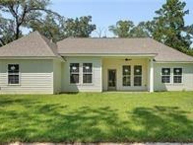 27520 Snead Drive