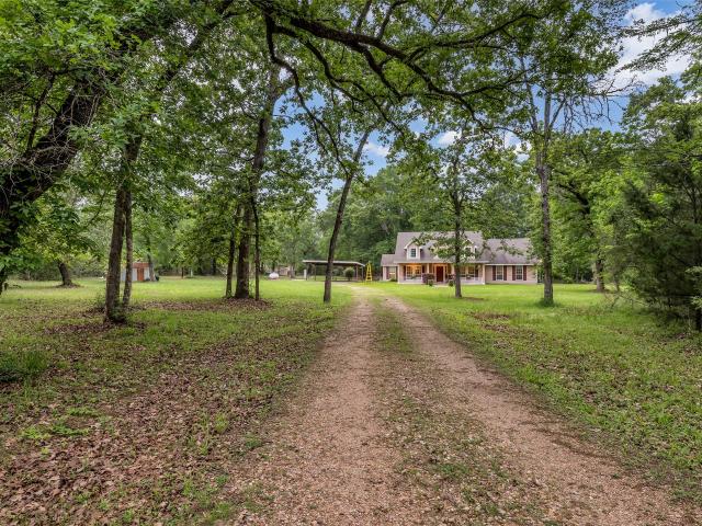 27527 Tepee Trail