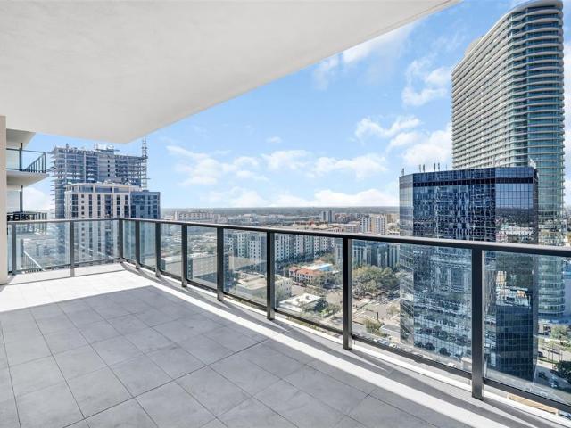 275 1st Ave S, Unit 2001, St. Petersburg, FL 33701 | MLS #TB8472