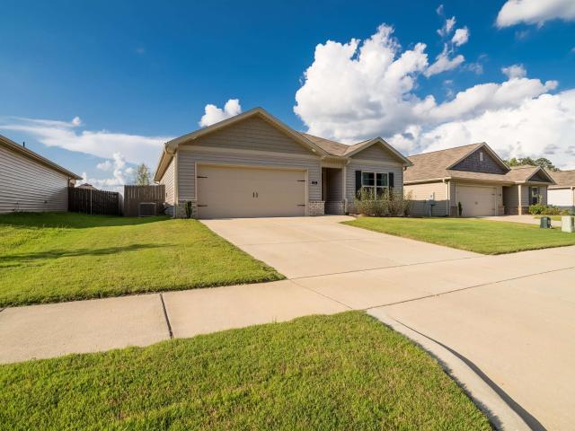 275 Ashland Dr