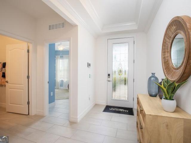 275 Edgewater Drive