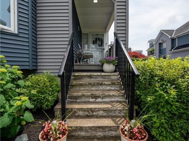 275 Lakefront Boulevard