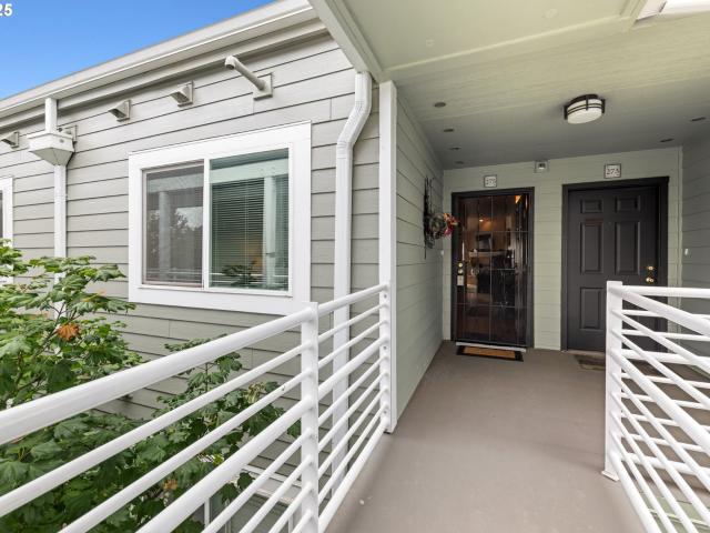 275 N Hayden Bay Dr, Unit 275, Portland, OR 97217 | MLS #621210