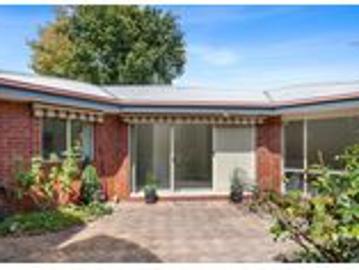 Geelong, Greater Geelong, Victoria - Equipped kitchen