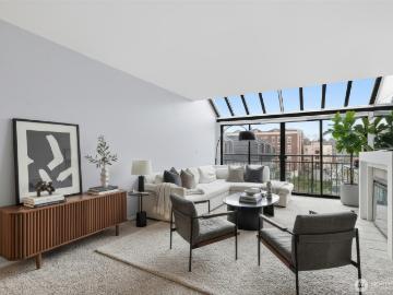 275 W Roy Street # 412