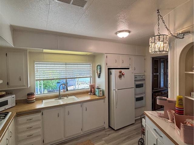 27601 Sun City Blvd 77