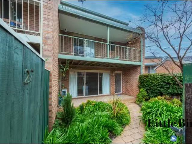27/60 Copland Drive, Evatt Townhouse for rent Listed by Taye.