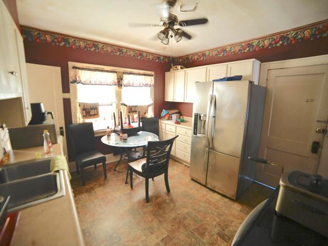 2761 N 45th St, Unit 2763