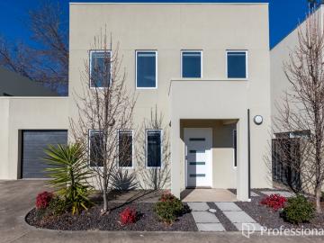2/76 Charles StreetWodonga VIC 3690, Australia