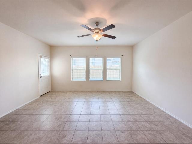276 Circle Way # 26E