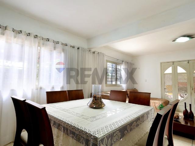 276 Área Útil Casa Alugar, 3 Dormitórios localizado em Rua Coronel João Batista do Rêgo Barros, 21 Esquina com a Avenida Norte Macaxeira, Recife, Pernambuco, 52071355 | Brasil